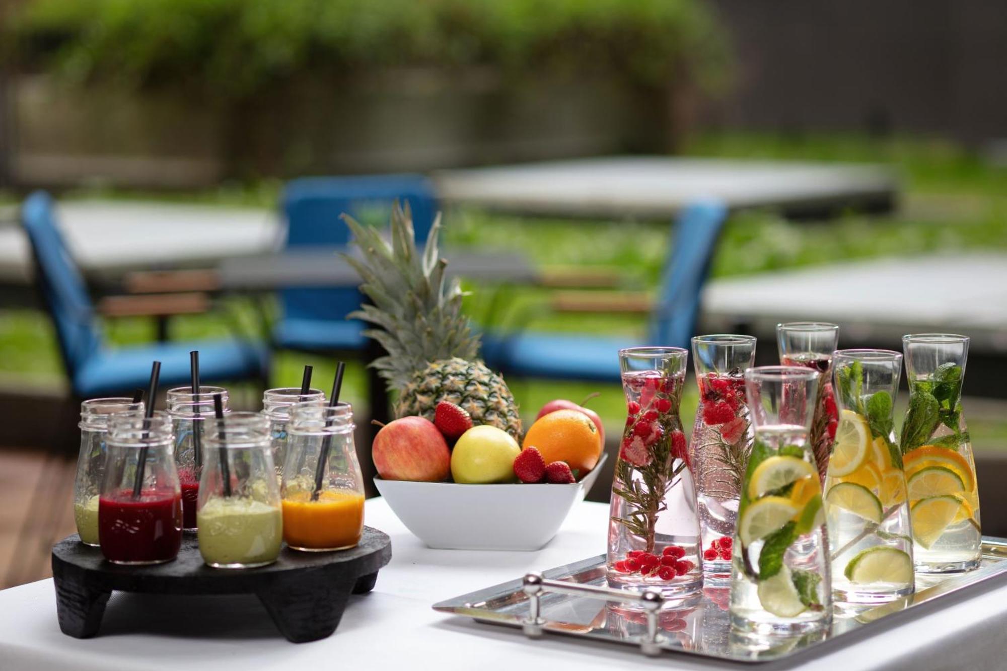 Courtyard By Marriott Paris Porte De Versailles Issy-les-Moulineaux Exterior foto