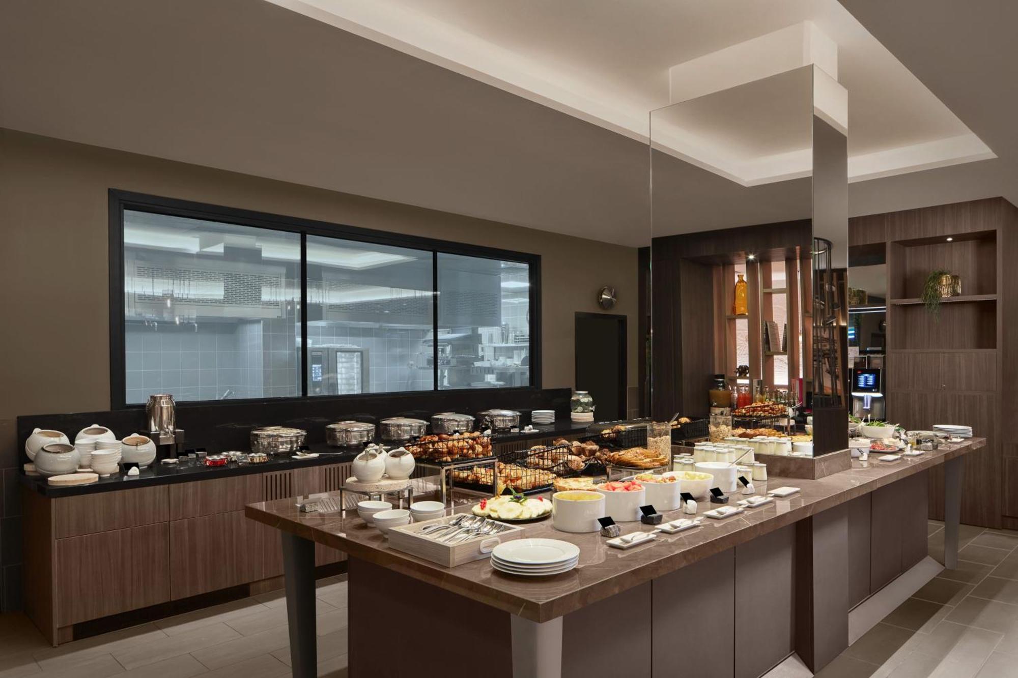 Courtyard By Marriott Paris Porte De Versailles Issy-les-Moulineaux Exterior foto