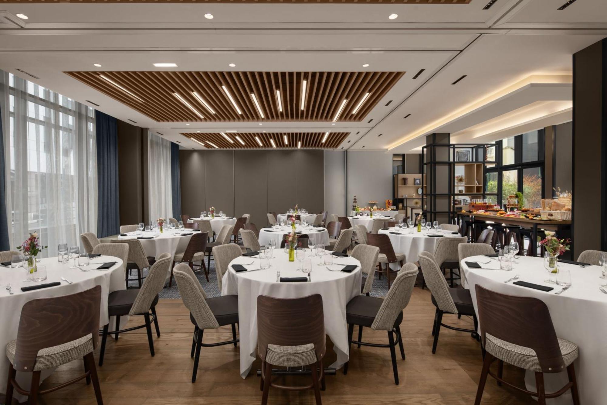 Courtyard By Marriott Paris Porte De Versailles Issy-les-Moulineaux Exterior foto