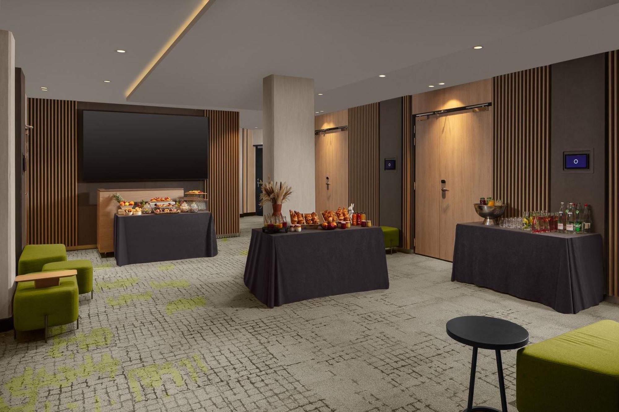 Courtyard By Marriott Paris Porte De Versailles Issy-les-Moulineaux Exterior foto