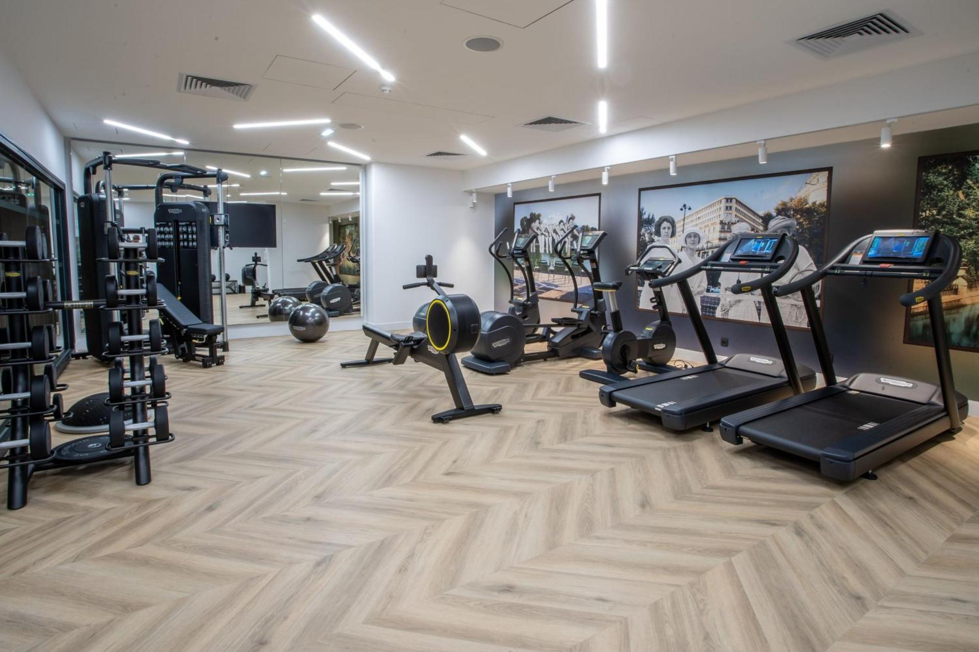 Courtyard By Marriott Paris Porte De Versailles Issy-les-Moulineaux Exterior foto