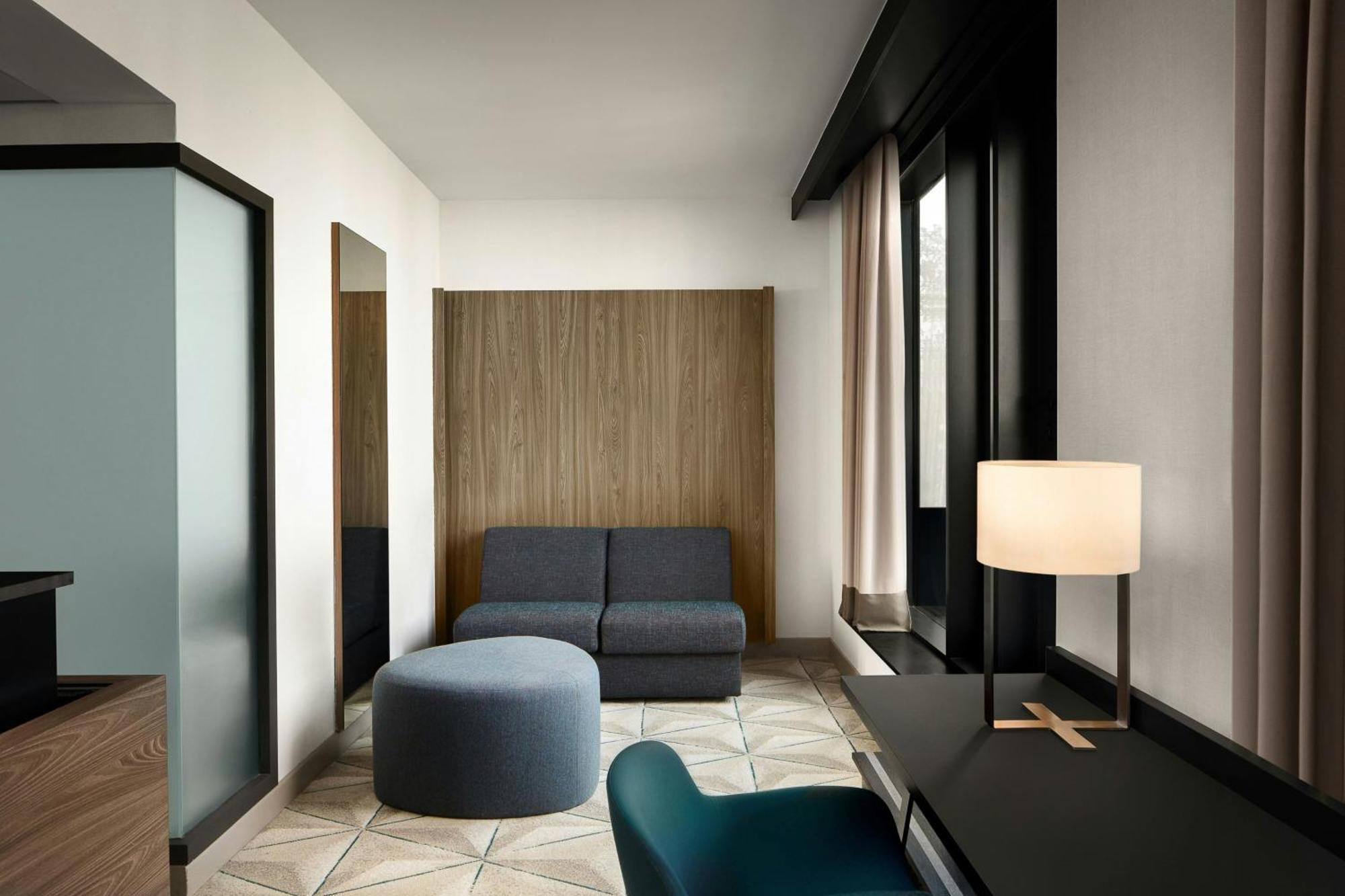 Courtyard By Marriott Paris Porte De Versailles Issy-les-Moulineaux Exterior foto