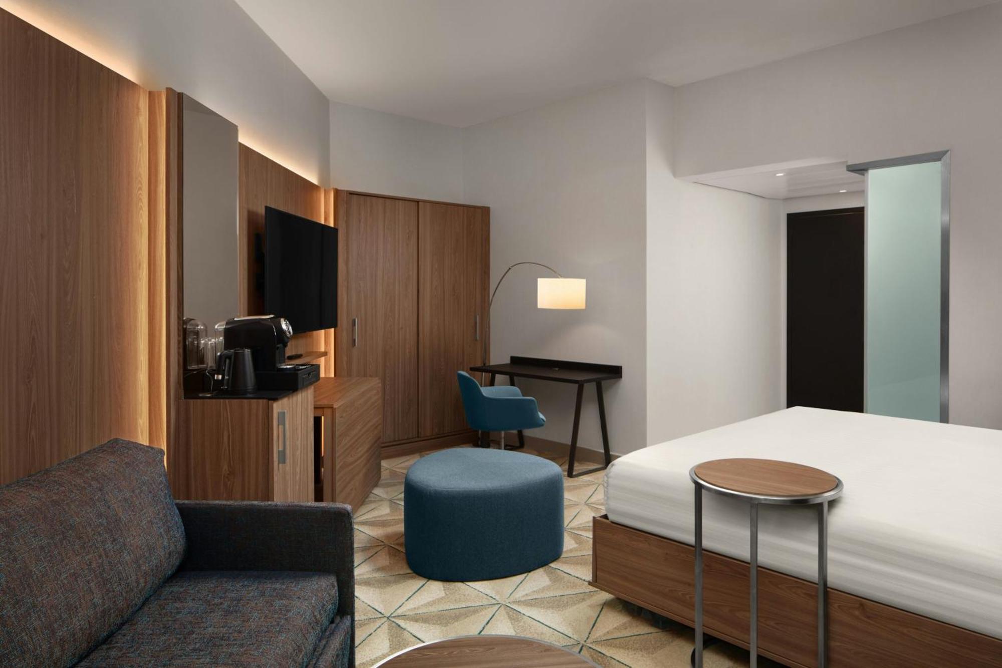 Courtyard By Marriott Paris Porte De Versailles Issy-les-Moulineaux Exterior foto